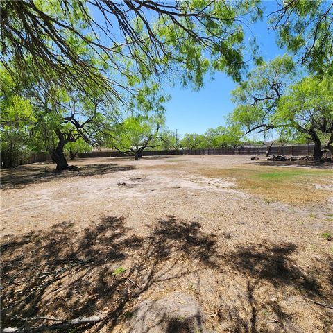 315 Elizabeth Ave, Kingsville, TX 78363