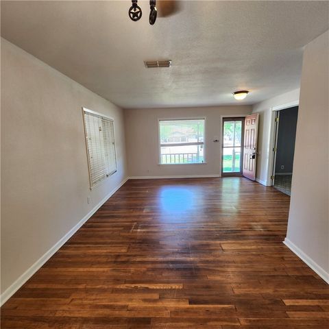 315 Elizabeth Ave, Kingsville, TX 78363