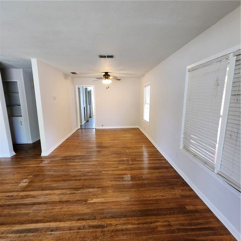 315 Elizabeth Ave, Kingsville, TX 78363