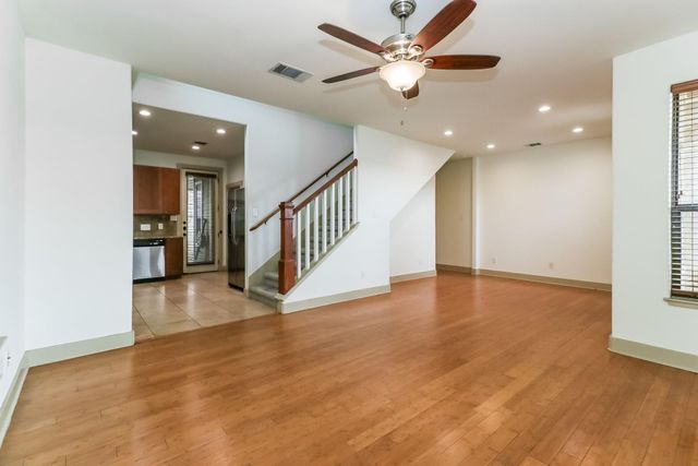 1212 Woodland Ave A, Austin, TX 78704