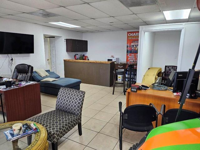 4010 E 8th Avenue, Hialeah, FL 33013