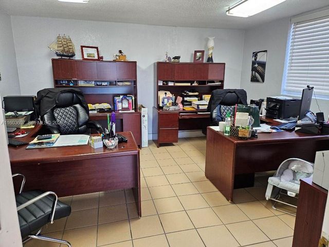 4010 E 8th Avenue, Hialeah, FL 33013