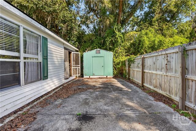 1 Lansing Avenue, Savannah, GA 31406
