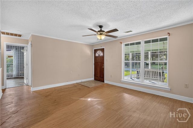 1 Lansing Avenue, Savannah, GA 31406