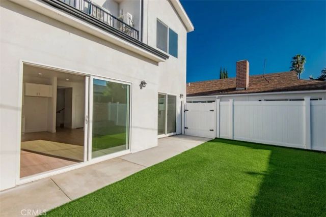 16433 Gledhill Street, North Hills, CA 91343