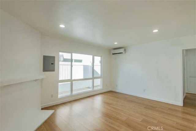 16433 Gledhill Street, North Hills, CA 91343