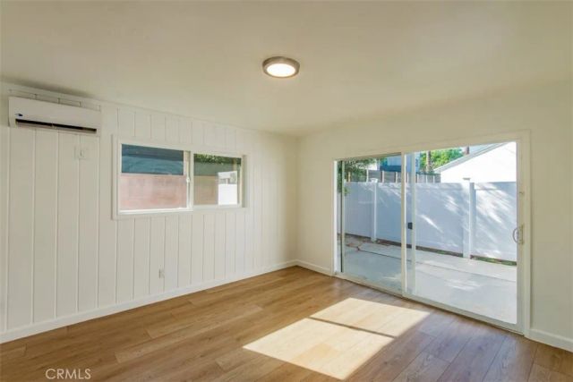 16433 Gledhill Street, North Hills, CA 91343
