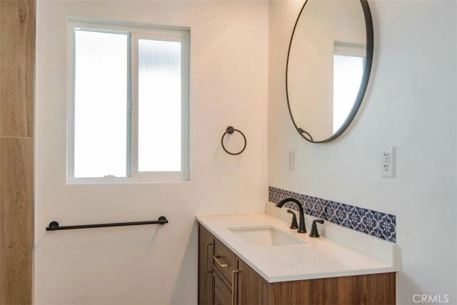 16433 Gledhill Street, North Hills, CA 91343