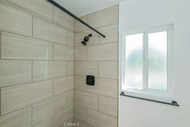 16433 Gledhill Street, North Hills, CA 91343