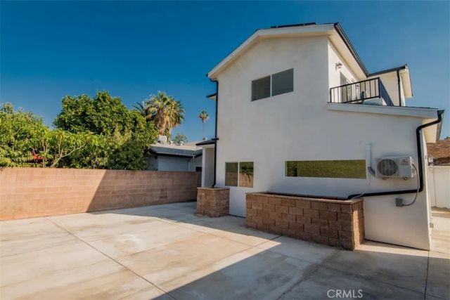 16433 Gledhill Street, North Hills, CA 91343