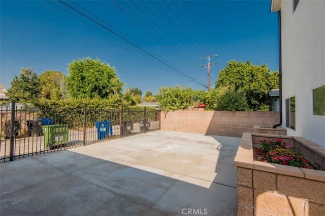 16433 Gledhill Street, North Hills, CA 91343