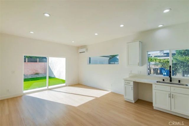 16433 Gledhill Street, North Hills, CA 91343