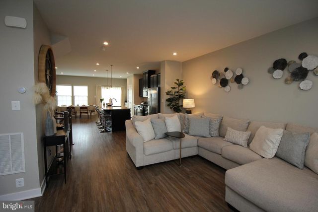 103 FREEDOM WAY, Sicklerville, NJ 08081