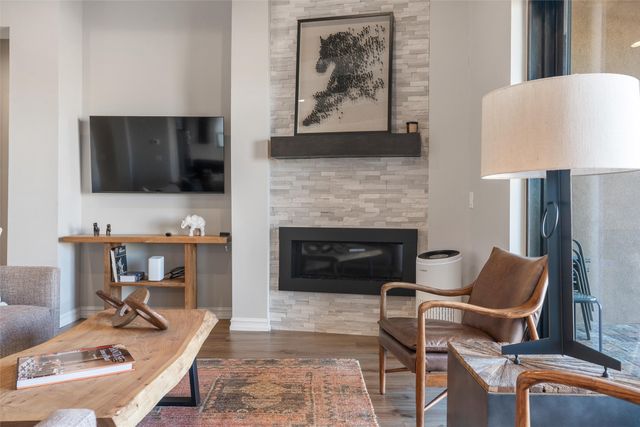 1 Trasera Court, Santa Fe, NM 87506