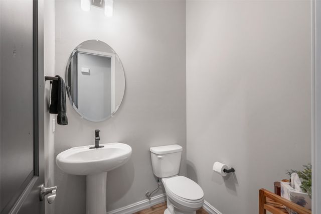 1 Trasera Court, Santa Fe, NM 87506
