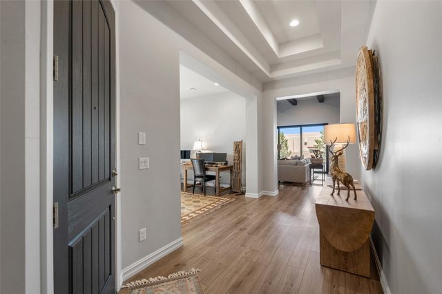 1 Trasera Court, Santa Fe, NM 87506