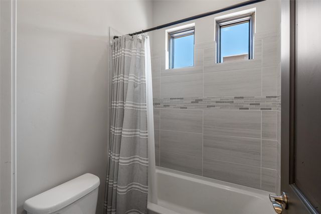 1 Trasera Court, Santa Fe, NM 87506