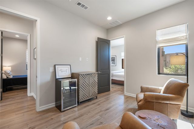 1 Trasera Court, Santa Fe, NM 87506