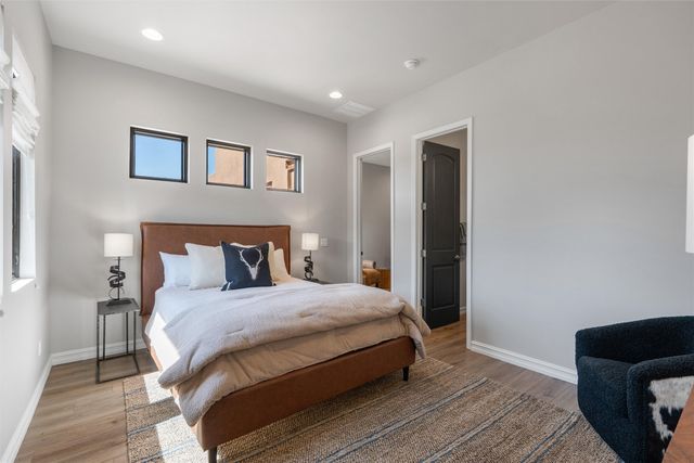 1 Trasera Court, Santa Fe, NM 87506