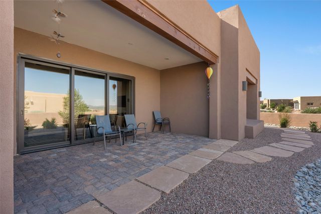 1 Trasera Court, Santa Fe, NM 87506