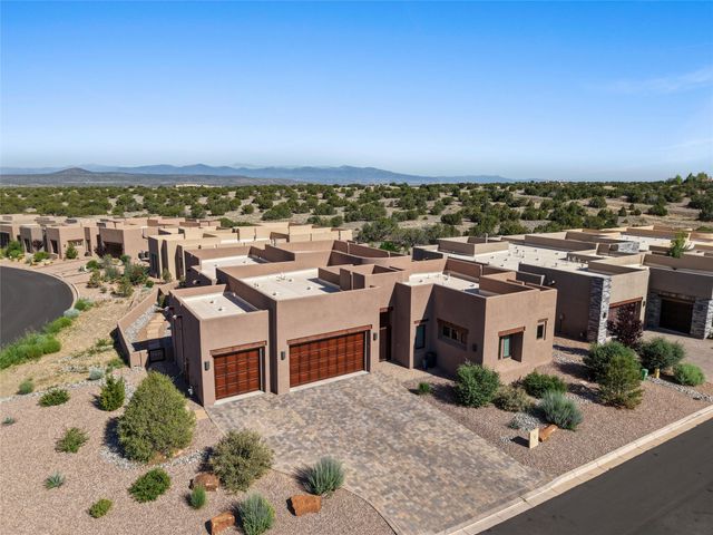 1 Trasera Court, Santa Fe, NM 87506