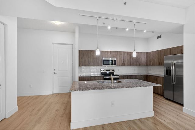 3130 W LATITUDE Circle 302, Delray Beach, FL 33483