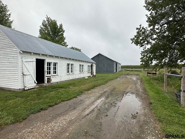 1042 County Road 1900 Road, Crete, NE 68333