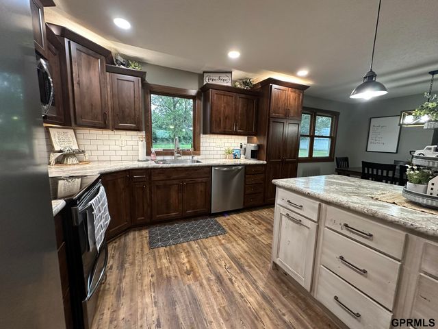 1042 County Road 1900 Road, Crete, NE 68333