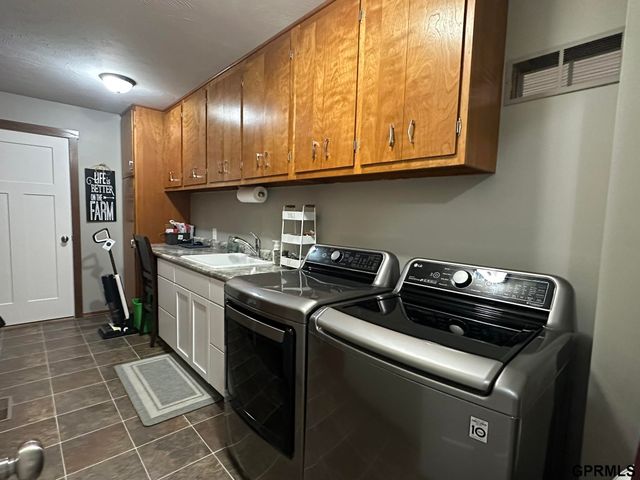 1042 County Road 1900 Road, Crete, NE 68333