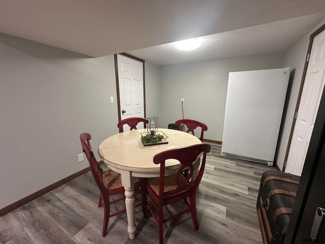 1042 County Road 1900 Road, Crete, NE 68333