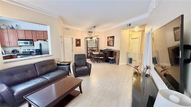 3001 NE 185th St 112, Aventura, FL 33180