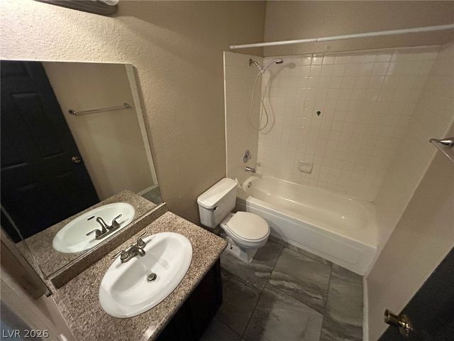 2116 Willowbury Drive C, Las Vegas, NV 89108