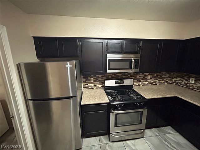 2116 Willowbury Drive C, Las Vegas, NV 89108