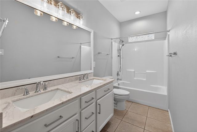 15230 BARATARIA Dr, Corpus Christi, TX 78418