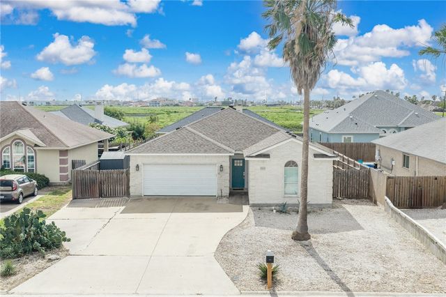15230 BARATARIA Dr, Corpus Christi, TX 78418