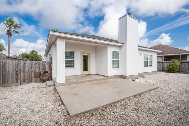 15230 BARATARIA Dr, Corpus Christi, TX 78418