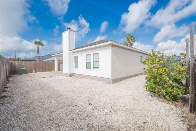 15230 BARATARIA Dr, Corpus Christi, TX 78418