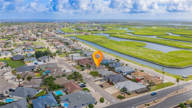 15230 BARATARIA Dr, Corpus Christi, TX 78418
