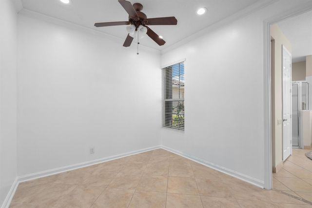 469 NW Blue Lake Drive, Port St. Lucie, FL 34986