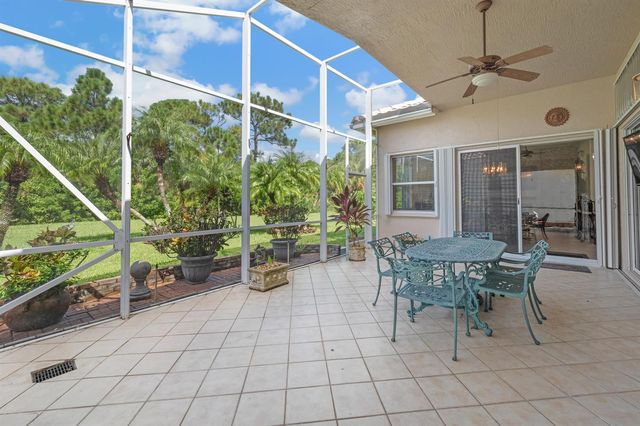 469 NW Blue Lake Drive, Port St. Lucie, FL 34986