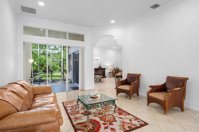 469 NW Blue Lake Drive, Port St. Lucie, FL 34986