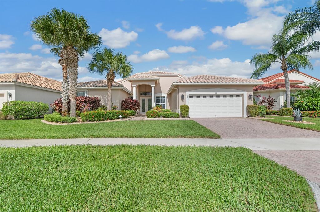 469 NW Blue Lake Drive, Port St. Lucie, FL 34986