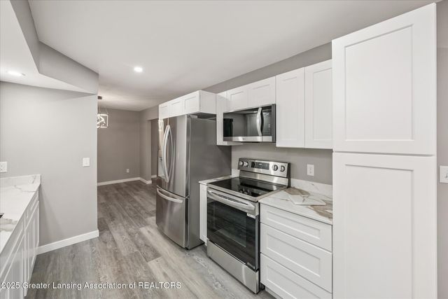 5435 Blue Haven Drive, East Lansing, MI 48823