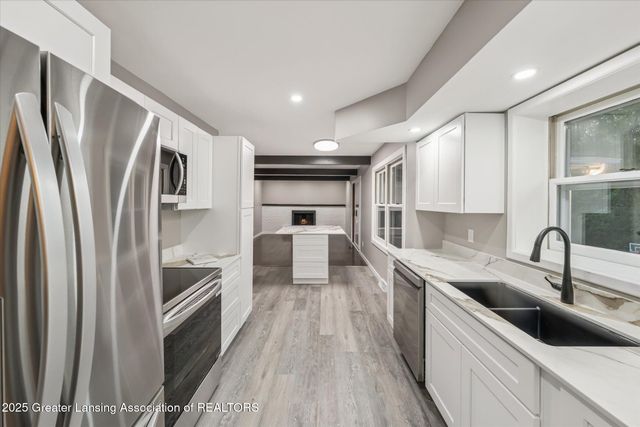 5435 Blue Haven Drive, East Lansing, MI 48823