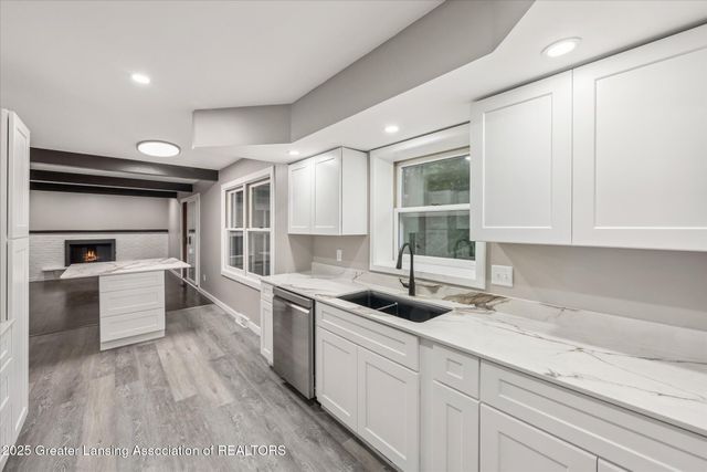 5435 Blue Haven Drive, East Lansing, MI 48823