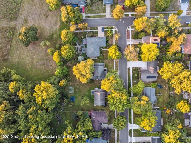 5435 Blue Haven Drive, East Lansing, MI 48823