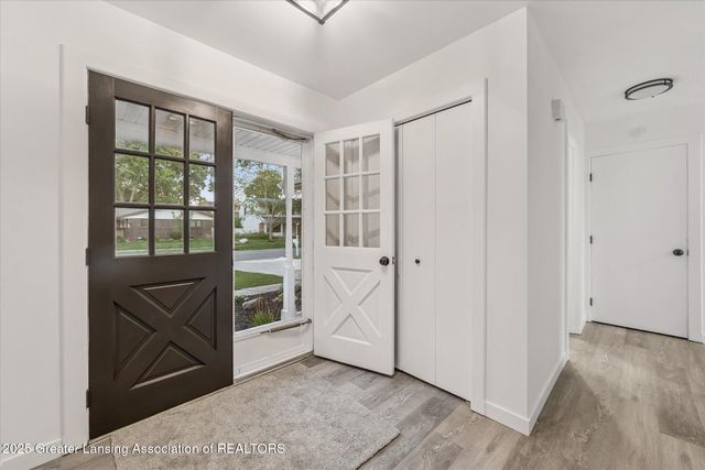 5435 Blue Haven Drive, East Lansing, MI 48823