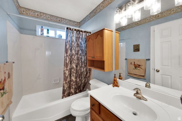 2126 E AUTUMN ST, Eagle Mountain, UT 84005