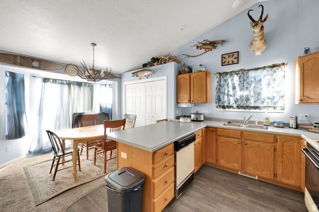 2126 E AUTUMN ST, Eagle Mountain, UT 84005