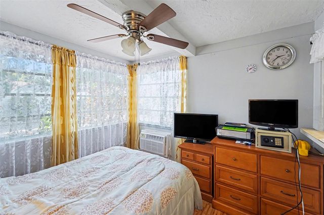 1538 S LAKE AVENUE, Clearwater, FL 33756